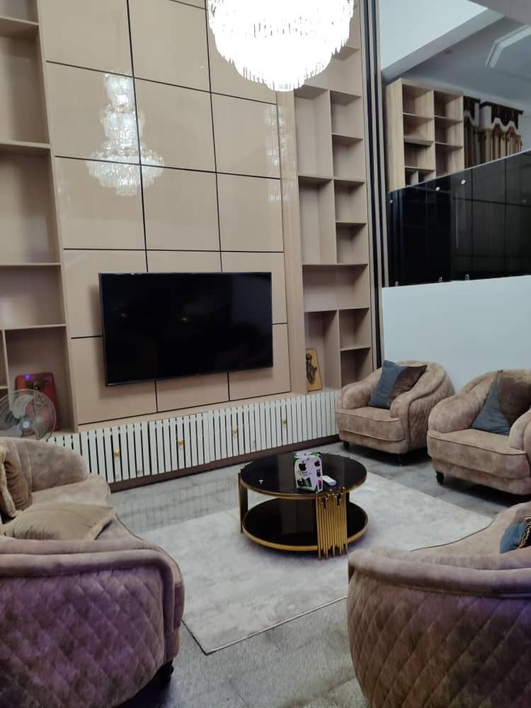 M-Earl Luxury Appartments Abuja Exterior photo